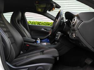 Mercedes-Benz CLA 2.1 CLA220d Sport Coupe 4dr Diesel 7G-DCT EURO 6 (s/s) (177 PS)