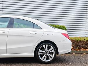 Mercedes-Benz CLA 2.1 CLA220d Sport Coupe 4dr Diesel 7G-DCT EURO 6 (s/s) (177 PS)