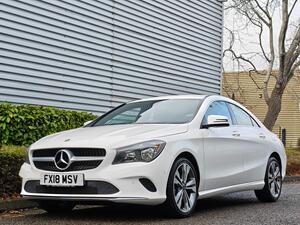 Mercedes-Benz CLA 2.1 CLA220d Sport Coupe 4dr Diesel 7G-DCT EURO 6 (s/s) (177 PS)
