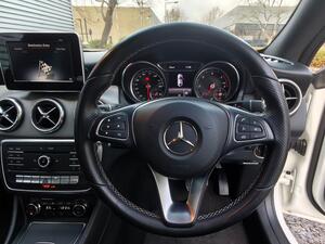 Mercedes-Benz CLA 2.1 CLA220d Sport Coupe 4dr Diesel 7G-DCT EURO 6 (s/s) (177 PS)