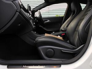 Mercedes-Benz CLA 2.1 CLA220d Sport Coupe 4dr Diesel 7G-DCT EURO 6 (s/s) (177 PS)