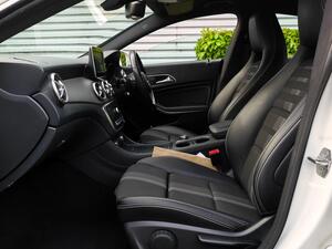 Mercedes-Benz CLA 2.1 CLA220d Sport Coupe 4dr Diesel 7G-DCT EURO 6 (s/s) (177 PS)