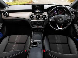 Mercedes-Benz CLA 2.1 CLA220d Sport Coupe 4dr Diesel 7G-DCT EURO 6 (s/s) (177 PS)