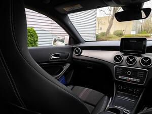 Mercedes-Benz CLA 2.1 CLA220d Sport Coupe 4dr Diesel 7G-DCT EURO 6 (s/s) (177 PS)