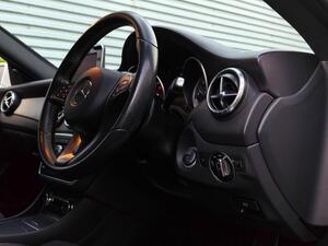 Mercedes-Benz CLA 2.1 CLA220d Sport Coupe 4dr Diesel 7G-DCT EURO 6 (s/s) (177 PS)