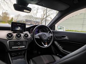 Mercedes-Benz CLA 2.1 CLA220d Sport Coupe 4dr Diesel 7G-DCT EURO 6 (s/s) (177 PS)