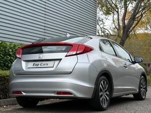 Honda Civic 1.6 i-DTEC SE Euro 5 (s/s) 5dr