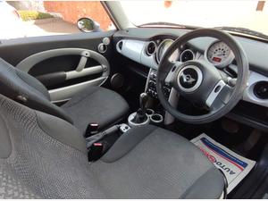 MINI Hatch 1.6 One CVT Euro 3 3dr