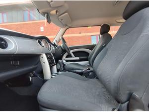 MINI Hatch 1.6 One CVT Euro 3 3dr