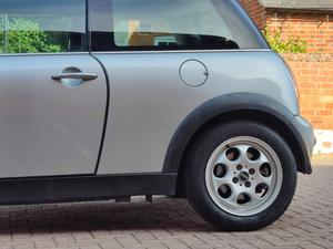 MINI Hatch 1.6 One CVT Euro 3 3dr