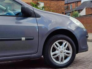 Renault Clio 1.2 16v Extreme 3dr