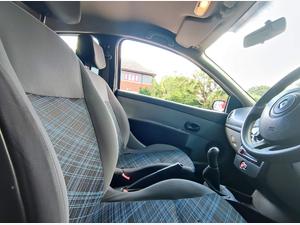 Renault Clio 1.2 16v Extreme 3dr