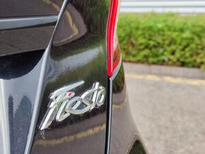 Ford Fiesta 1.0T EcoBoost Zetec Black Edition Euro 6 (s/s) 5dr