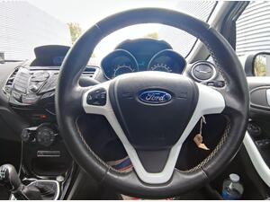Ford Fiesta 1.0T EcoBoost Zetec Black Edition Euro 6 (s/s) 5dr