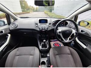 Ford Fiesta 1.0T EcoBoost Zetec Black Edition Euro 6 (s/s) 5dr