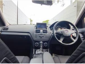 Mercedes-Benz C Class 1.8 C180 BlueEfficiency Executive SE Auto Euro 5 4dr