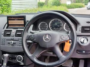 Mercedes-Benz C Class 1.8 C180 BlueEfficiency Executive SE Auto Euro 5 4dr