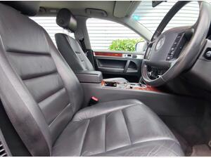 Volkswagen Touareg 2.5 TDI SE 5dr