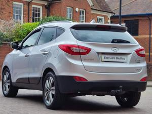 Hyundai ix35 2.0 CRDi Premium SUV 5dr Diesel Auto 4WD Euro 5 (134 bhp)