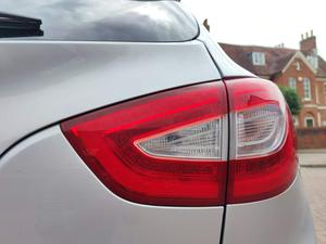 Hyundai ix35 2.0 CRDi Premium SUV 5dr Diesel Auto 4WD Euro 5 (134 bhp)