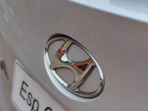 Hyundai ix35 2.0 CRDi Premium SUV 5dr Diesel Auto 4WD Euro 5 (134 bhp)