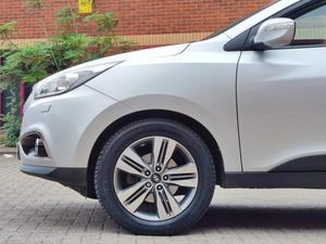 Hyundai ix35 2.0 CRDi Premium SUV 5dr Diesel Auto 4WD Euro 5 (134 bhp)