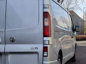 Vauxhall Vivaro 1.6 CDTi 2900 Sportive L2 H1 Euro 6 5dr