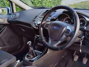 Ford Fiesta 1.0T EcoBoost Titanium Euro 5 (s/s) 3dr