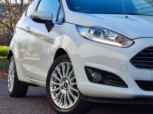 Ford Fiesta 1.0T EcoBoost Titanium Euro 5 (s/s) 3dr