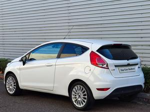 Ford Fiesta 1.0T EcoBoost Titanium Euro 5 (s/s) 3dr