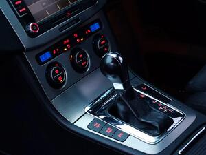 Volkswagen Passat 3.6 FSI V6 R36 DSG 4Motion Euro 5 4dr