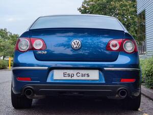 Volkswagen Passat 3.6 FSI V6 R36 DSG 4Motion Euro 5 4dr