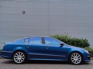 Volkswagen Passat 3.6 FSI V6 R36 DSG 4Motion Euro 5 4dr