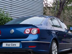 Volkswagen Passat 3.6 FSI V6 R36 DSG 4Motion Euro 5 4dr