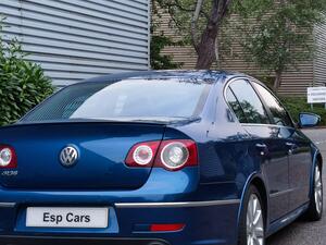 Volkswagen Passat 3.6 FSI V6 R36 DSG 4Motion Euro 5 4dr