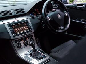 Volkswagen Passat 3.6 FSI V6 R36 DSG 4Motion Euro 5 4dr