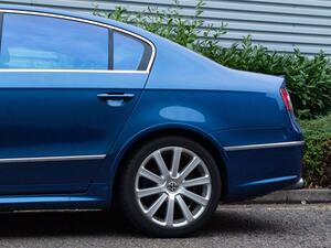 Volkswagen Passat 3.6 FSI V6 R36 DSG 4Motion Euro 5 4dr