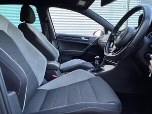 Volkswagen Golf 2.0 TSI BlueMotion Tech R 4Motion Euro 6 (s/s) 5dr