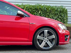 Volkswagen Golf 2.0 TSI BlueMotion Tech R 4Motion Euro 6 (s/s) 5dr