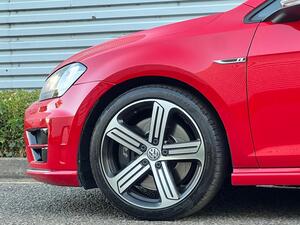 Volkswagen Golf 2.0 TSI BlueMotion Tech R 4Motion Euro 6 (s/s) 5dr