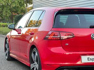 Volkswagen Golf 2.0 TSI BlueMotion Tech R 4Motion Euro 6 (s/s) 5dr