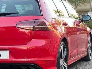 Volkswagen Golf 2.0 TSI BlueMotion Tech R 4Motion Euro 6 (s/s) 5dr
