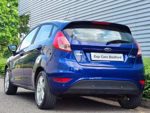 Ford Fiesta 1.0T EcoBoost Zetec Euro 5 (s/s) 5dr