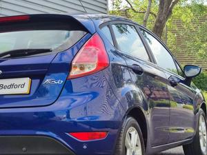 Ford Fiesta 1.0T EcoBoost Zetec Euro 5 (s/s) 5dr