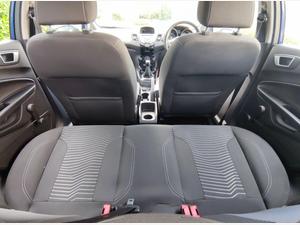 Ford Fiesta 1.0T EcoBoost Zetec Euro 5 (s/s) 5dr