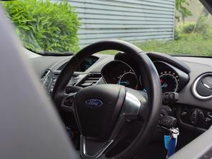 Ford Fiesta 1.0T EcoBoost Zetec Euro 5 (s/s) 5dr