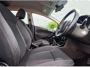 Ford Fiesta 1.0T EcoBoost Zetec Euro 5 (s/s) 5dr