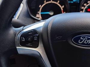 Ford Fiesta 1.0T EcoBoost Zetec Euro 5 (s/s) 5dr