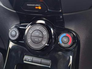 Ford Fiesta 1.0T EcoBoost Zetec Euro 5 (s/s) 5dr