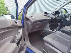 Ford Fiesta 1.0T EcoBoost Zetec Euro 5 (s/s) 5dr